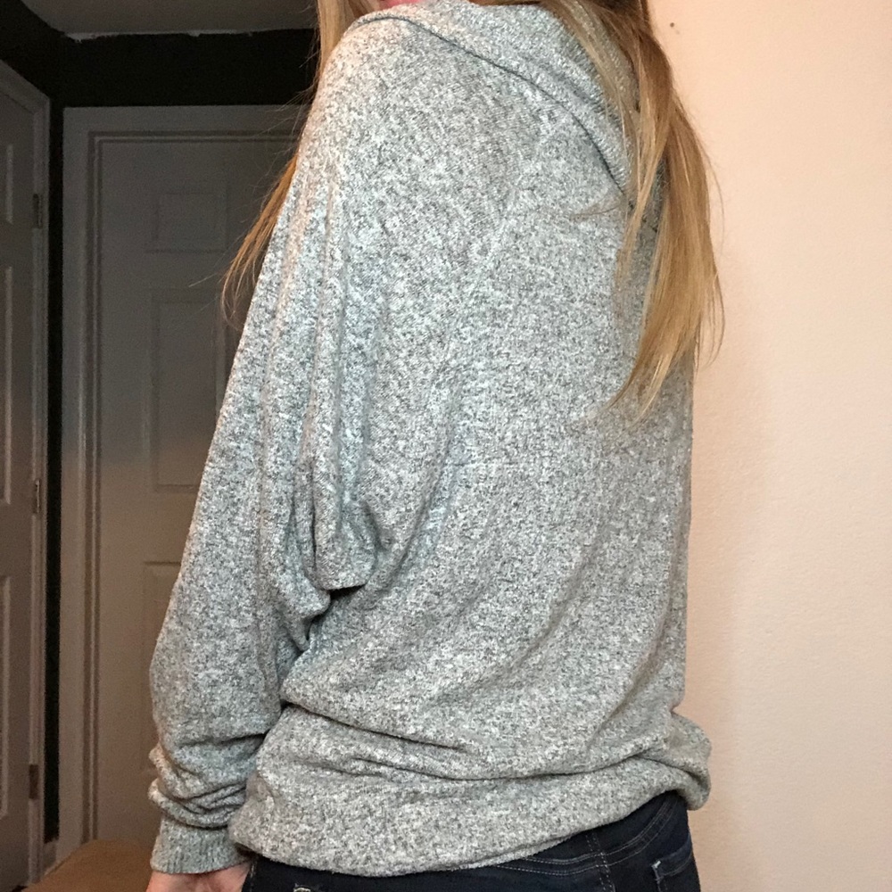 Sweater - Picture 5 of 5